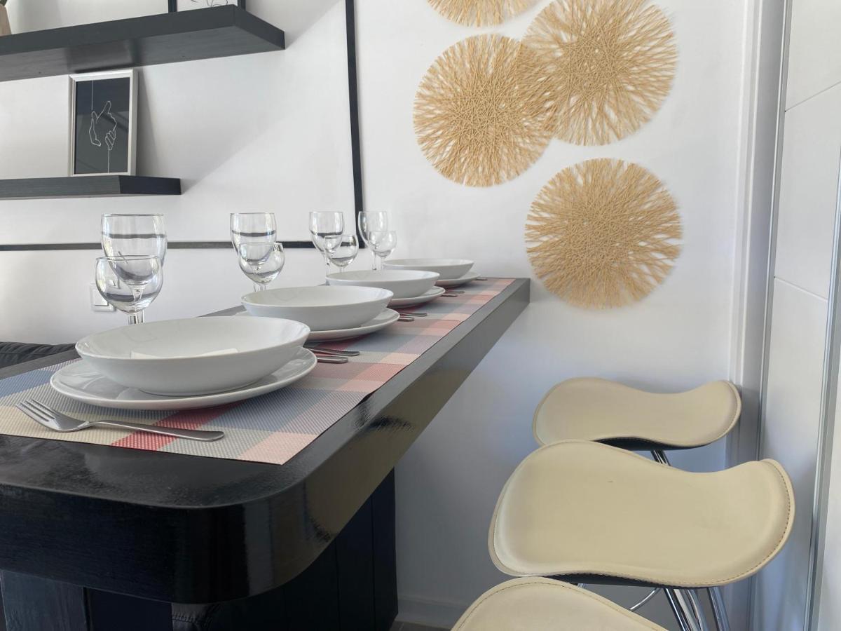 Modern Sea View Studio In Benal Beach Benalmadena Luaran gambar