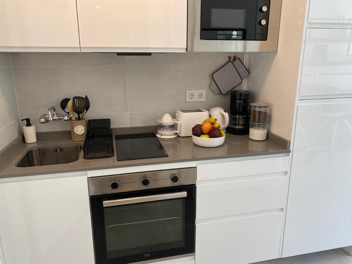 Modern Sea View Studio In Benal Beach Benalmadena Luaran gambar