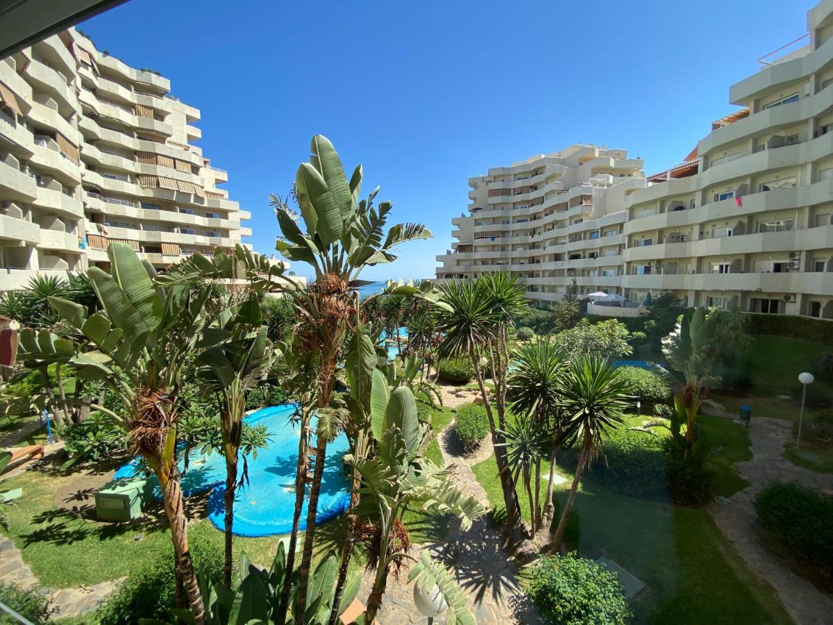 Modern Sea View Studio In Benal Beach Benalmadena Luaran gambar