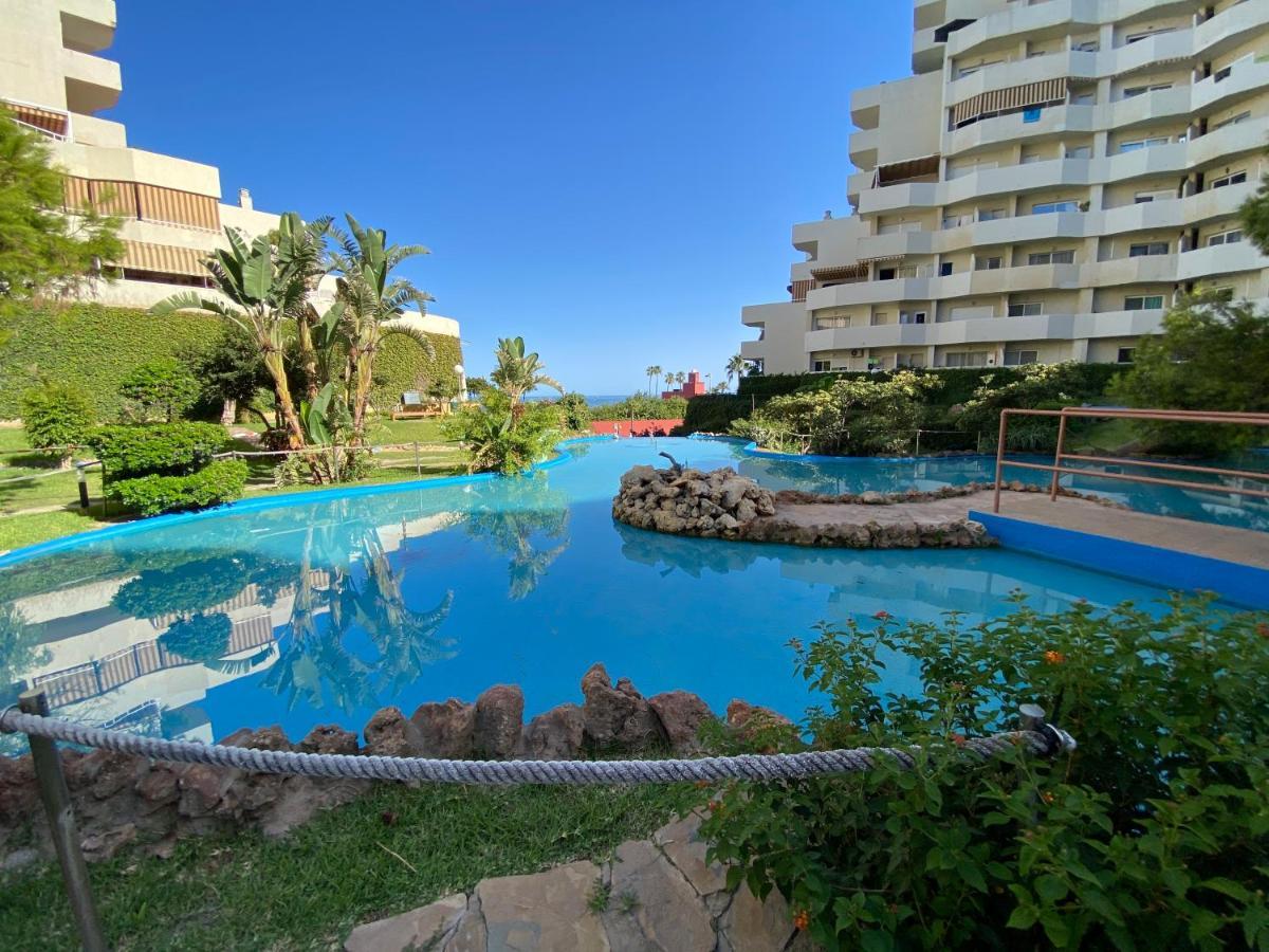 Modern Sea View Studio In Benal Beach Benalmadena Luaran gambar